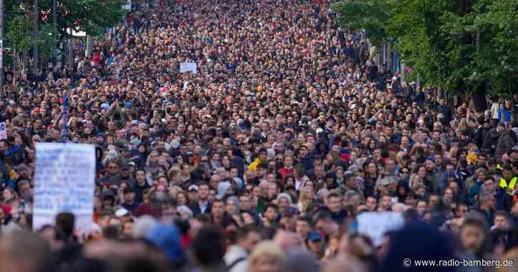 Zehntes Opfer von Schulmassaker in Serbien gestorben