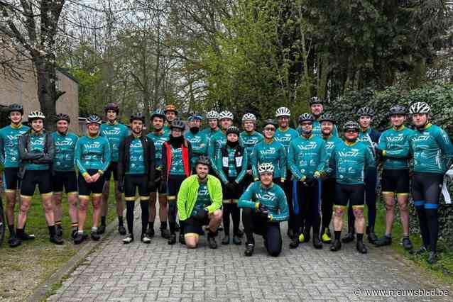 33 scouts fietsen in 24 uur van Parijs naar Beerse: “We zamelen geld in voor bouw nieuw lokaal”