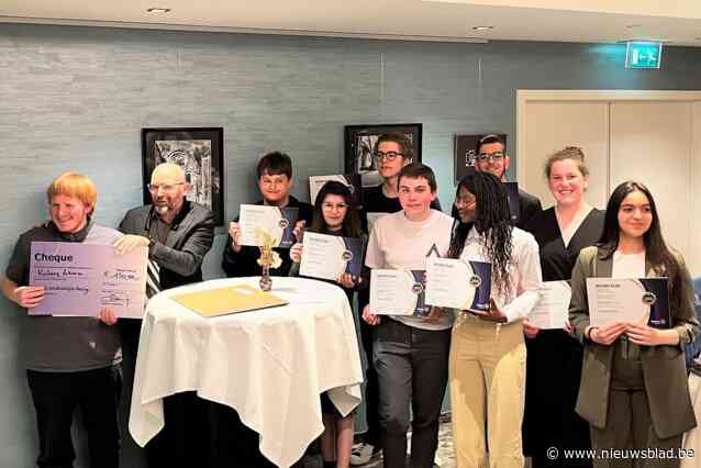 Rotary huldigt verdienstelijke leerlingen