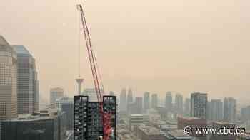 Wildfire smoke descends on Calgary, air quality statement issued
