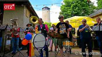 Mit Blasmusik über Berg und Tal: Himmelfahrt rund um Jena