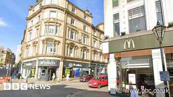 Halifax man uses walking stick to fend off teenagers in confrontation