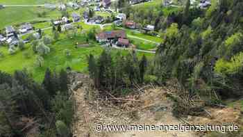 Akute Einsturzgefahr: Bergrutsch schiebt halbes Dorf in Österreich Richtung Bayern