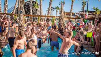 Urlaub über Pfingsten: Badeort in Italien fürchtet sich vor Party-Exzess