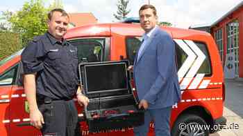 Neuer Monitor für Drohne der Feuerwehr Dornburg-Camburg