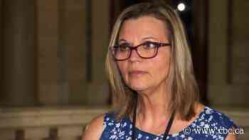 Widow demands meeting with Manitoba health minister over lapses in husband's care