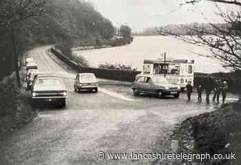 Ice cream van sold hot dogs at Anglezarke in the winter