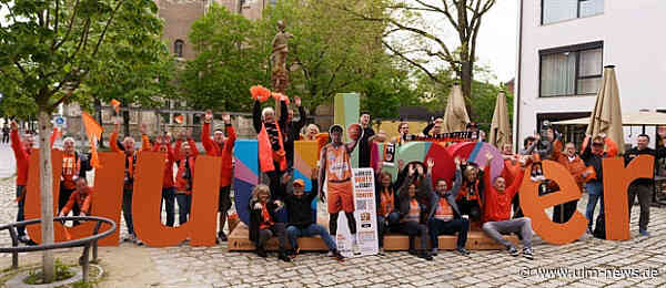 Alles auf Orange: Große Euphorie bei Ulmer Basketballfans vor zweitem Spiel gegen Berlin