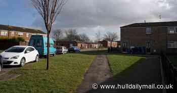 Police manhunt after 'serious stabbing' in east Hull