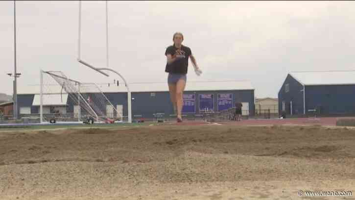 Ohio high school senior wins state team track title all by herself