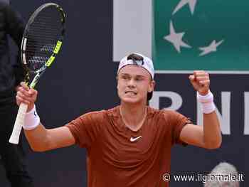 Tennis Roma, un'altra sorpresa: Djokovic va ko contro Rune in tre set