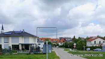 Trotz Spezialschrauben: Unbekannte klauen in Hohenkammer zwei Ortsschilder