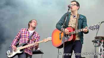 Weezer Sing ‘Beverly Hills’ at Writers Strike Outside Paramount Studios
