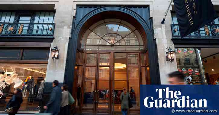 Burberry boss says Brexit VAT changes put UK at ‘competitive disadvantage’