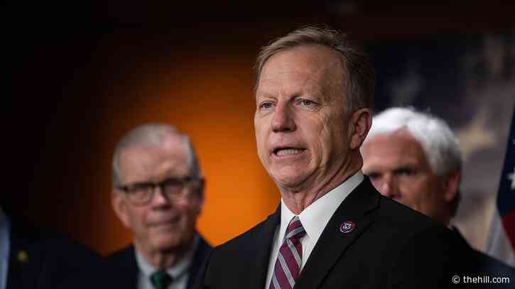 Conservatives make last-minute push for border security in debt ceiling package