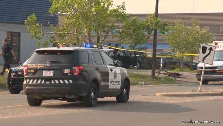 Homicide unit investigates fatal rush-hour shooting in Calgary