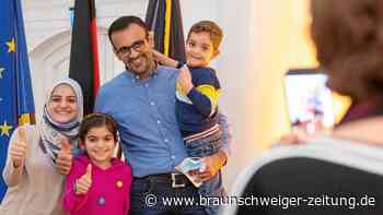 Einbürgerung: Schneller Deutscher werden – so soll es gehen