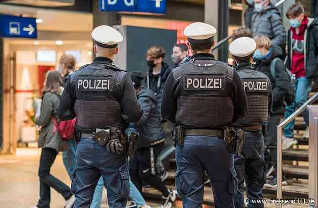 Bundespolizeidirektion München: 44-Jähriger trägt Namensschild mit Doppelsiegrune