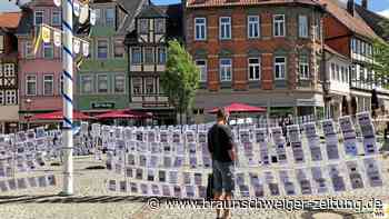 Corona: Impfgegner-Protest auf dem Marktplatz Helmstedt