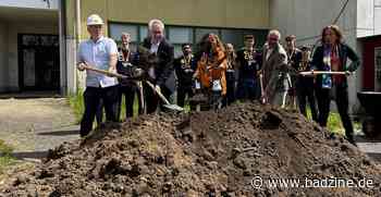 Der Spatenstich für das Hans-Riegel-Leistungszentrum in Bonn erfolgt