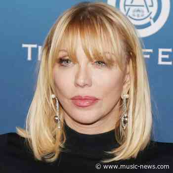 Courtney Love accused of grabbing journalist's crotch