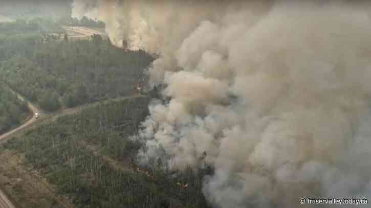 Smoky skies cause poor air quality in parts of B.C.: Environment Canada