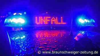 Helmstedt: Autofahrer prallt mit 1,72 Promille gegen Baum