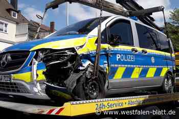 Bielefeld: Zusammenstoß mit Streifenwagen