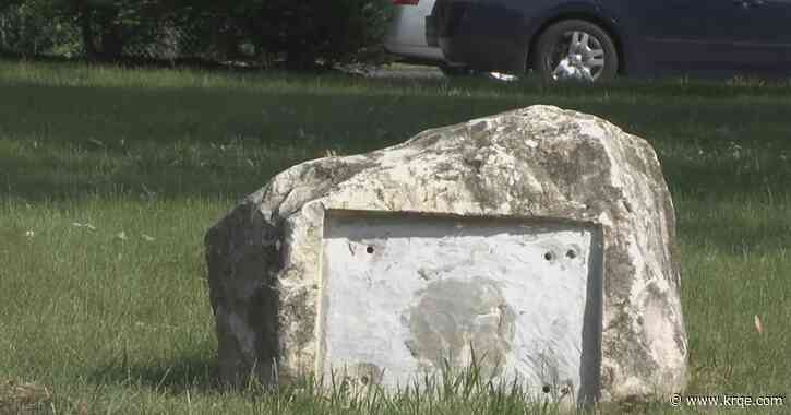 Dr. Seuss plaque missing on Mulberry Street