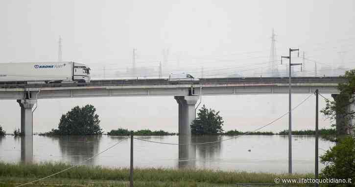 Alluvione in Romagna, catastrofe per il settore agricolo: “Danni per 6 miliardi. Comparto frutta in ginocchio, almeno 5 anni per ricostruire”