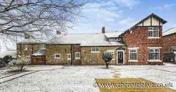 Charming Hetton-le-Hole cottage renovated beautifully with stunning oak staircase