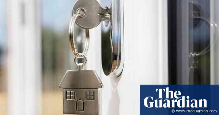 UK mortgages: time to switch and fix to save up to £400 a month
