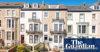 Homes for sale close to the sea – in pictures