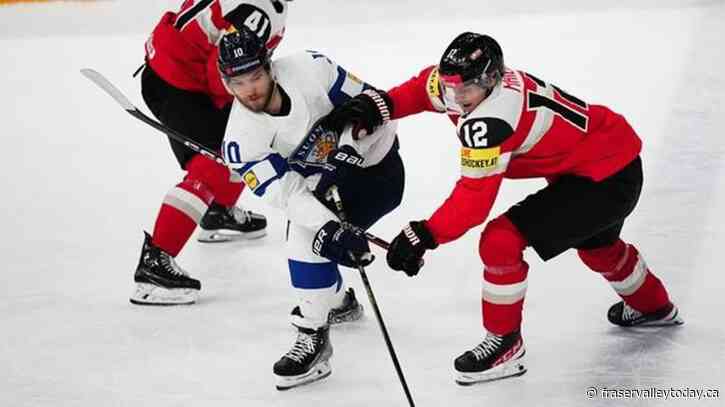 Canada loses to Switzerland, US qualifies for quarters after 5th win at ice hockey worlds