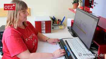 Cornelia Höhn ist nahezu blind und führt ihre eigene Praxis in Jena