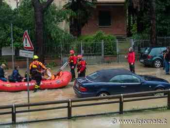 Volontari per l'alluvione: così i due stranieri rubano 6000 euro agli anziani