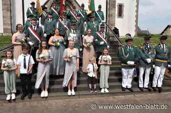 Alhausen feiert Schützenfest mit Königspaar Oliver und Sabrina Redmann