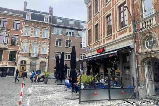 Celstraf voor uitbater en zaakvoerder die racistische afbeeldingen projecteerden in café: “Dit kan niet getolereerd worden”