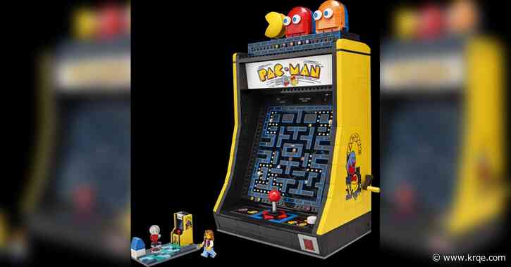 Lego goes back to the '80s with a Pac-Man cabinet - and it has a hand crank