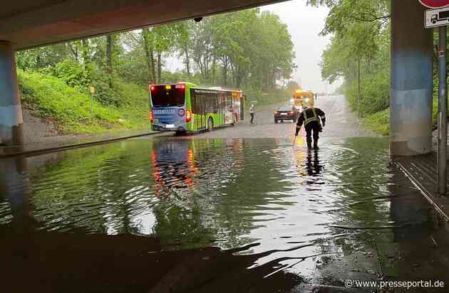 FF Bad Salzuflen: Unwetterfront sorgt für 80 Einsätze / Freiwillige Feuerwehr Bad Salzuflen ist mit vereinten Kräften unterwegs