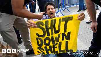 Shell AGM: Climate activists storm shareholder meeting