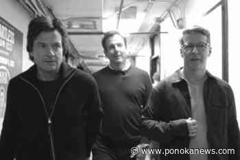 ‘SmartLess’ podcast goes on tour with Will Arnett, Jason Bateman and Sean Hayes, ends up on TV