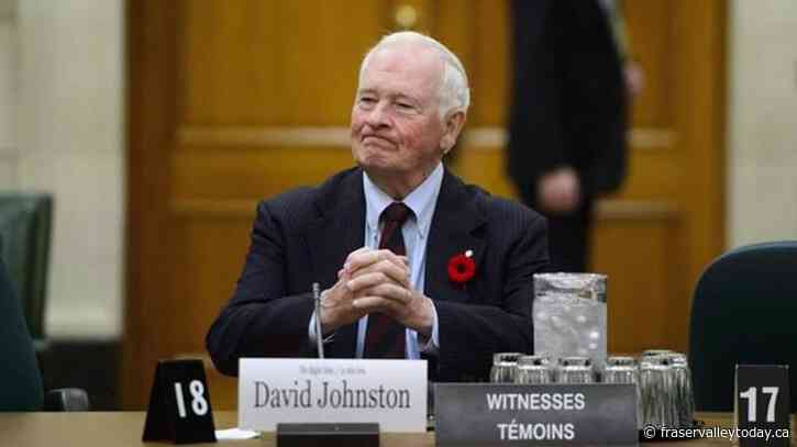 Johnston advises against inquiry, but aims to hold hearings on foreign interference