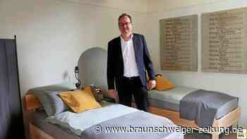 Ein Bett unterm Altar in Evessen