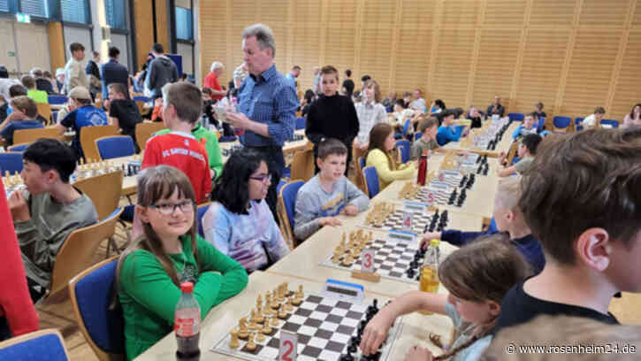 SK Wasserburg (drei Teilnehmerinnen) und SV Isental (Altlandkreis Wasserburg, zehn Teilnehmer) nehmen zusammen drei Pokale mit