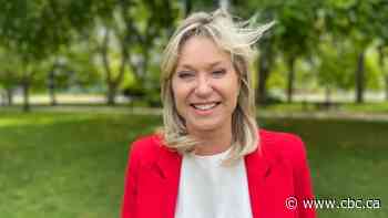 Mississauga Mayor Bonnie Crombie takes aim at Ford government as she eyes Liberal leadership