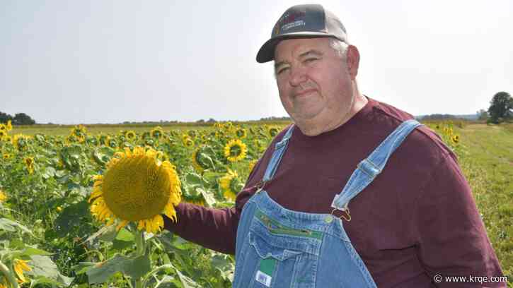 Ohio farmer known for 'It ain't much, but it's honest work' meme dies at 76