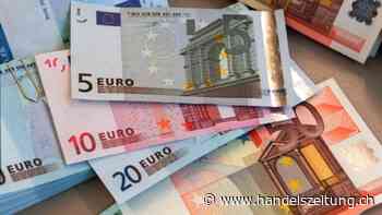 EZB gibt laut Direktoriumsmitglied bei neuen Euronoten Gas