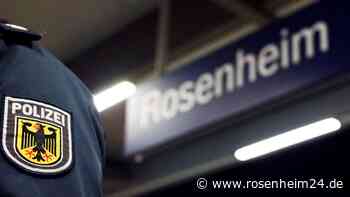 Bundespolizei verweigert elfköpfiger Migrantengruppe am Rosenheimer Bahnhof die Einreise