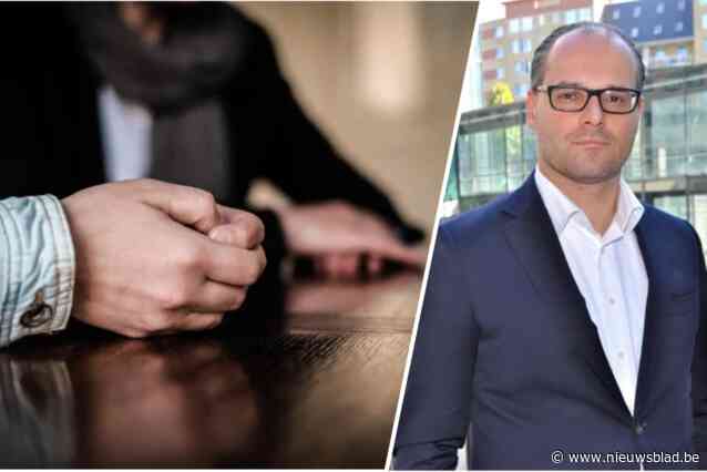 Vijftiger valt ex lastig en plaatst tracker onder haar auto: “Hij wou haar in het diepste van haar ziel raken”